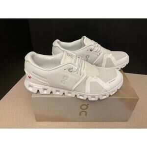 New! Womens ON Running Cloud 5 All White Running Shoes. Size 9.5. Nice Shoes!